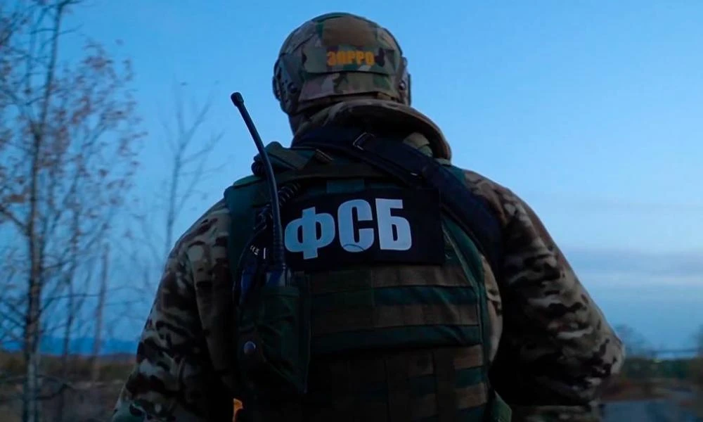 Η FSB συνέλαβε μέλη τρομοκρατικού πυρήνα που προετοίμαζαν επιθέσεις! Βρέθηκαν χειροβομβίδες, μολότοφ & επιχειρησιακός εξοπλισμός